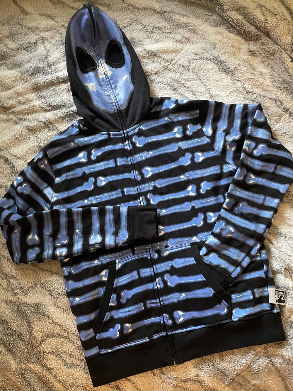 Vintage Hot Topic/Social Collision Skull and Bones Full Zip